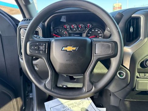 Used 2024 Chevrolet Silverado 1500 Custom image 18