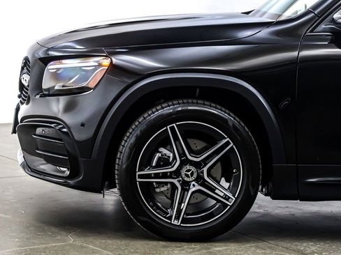 Used 2024 Mercedes-Benz GLB 250 image 9