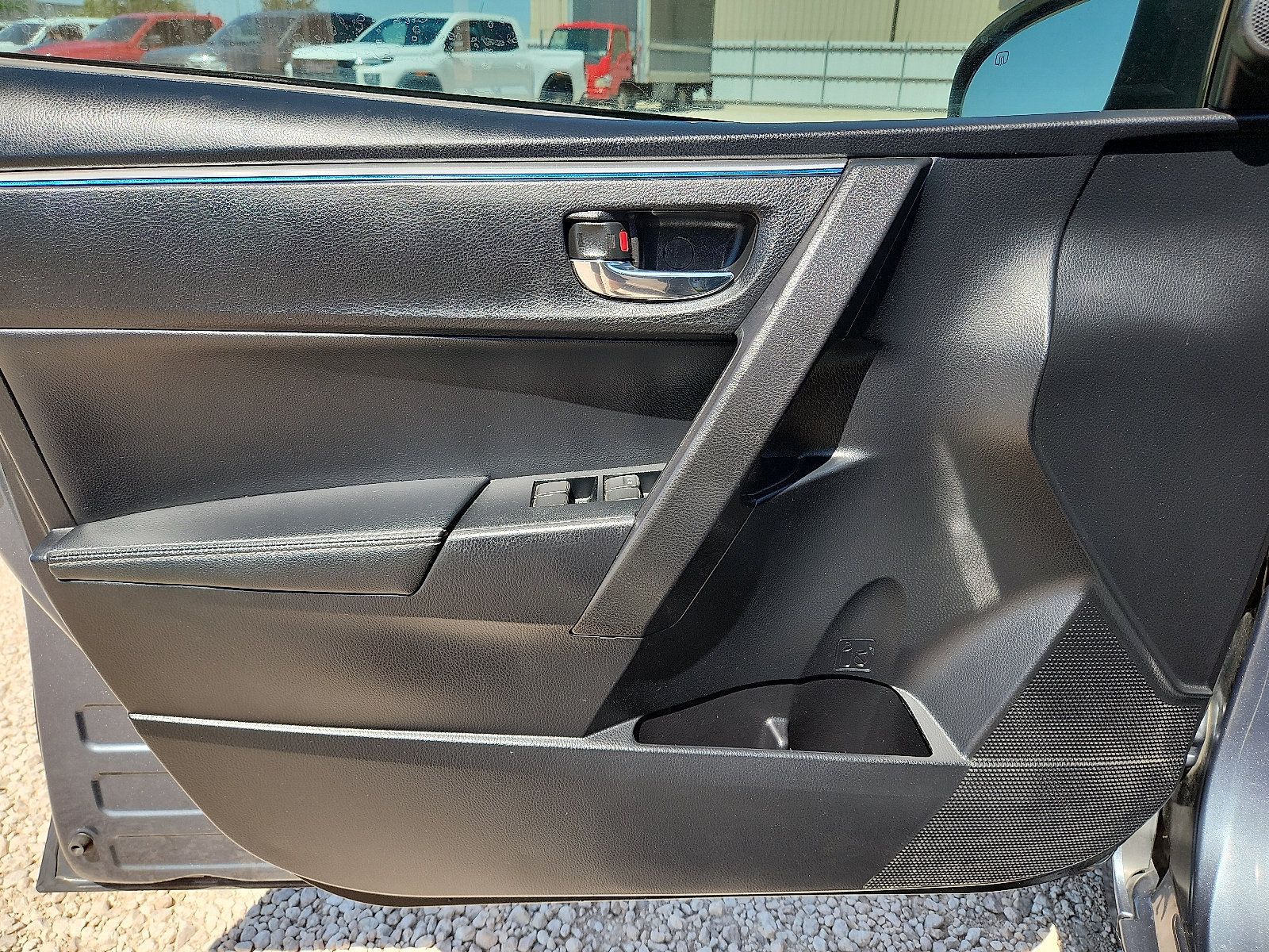 Used 2015 Toyota Corolla S w/ Driver Convenience Package FWD image 12