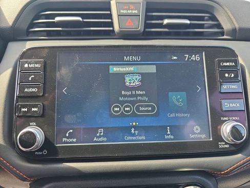 New 2025 Nissan Versa SR w/ Trunk Package FWD image 18