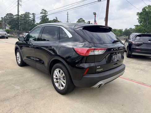 Used 2021 Ford Escape SE FWD image 5