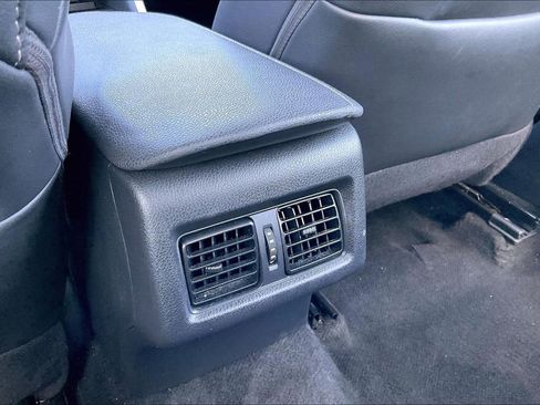 Used 2024 Toyota Camry XSE FWD image 32