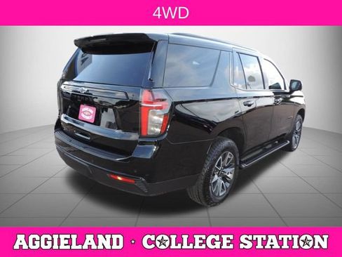 Used 2024 Chevrolet Tahoe Z71 w/ Luxury Package AWD/4WD image 4