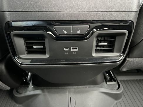 New 2026 GMC Sierra 1500 AT4 w/ Technology Package image 22