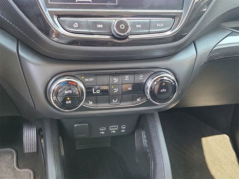 Used 2023 Chevrolet TrailBlazer LT w/ Convenience Package image 17