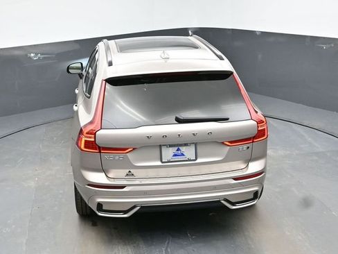 Used 2023 Volvo XC60 B5 Ultimate w/ Protection Package Premier image 41