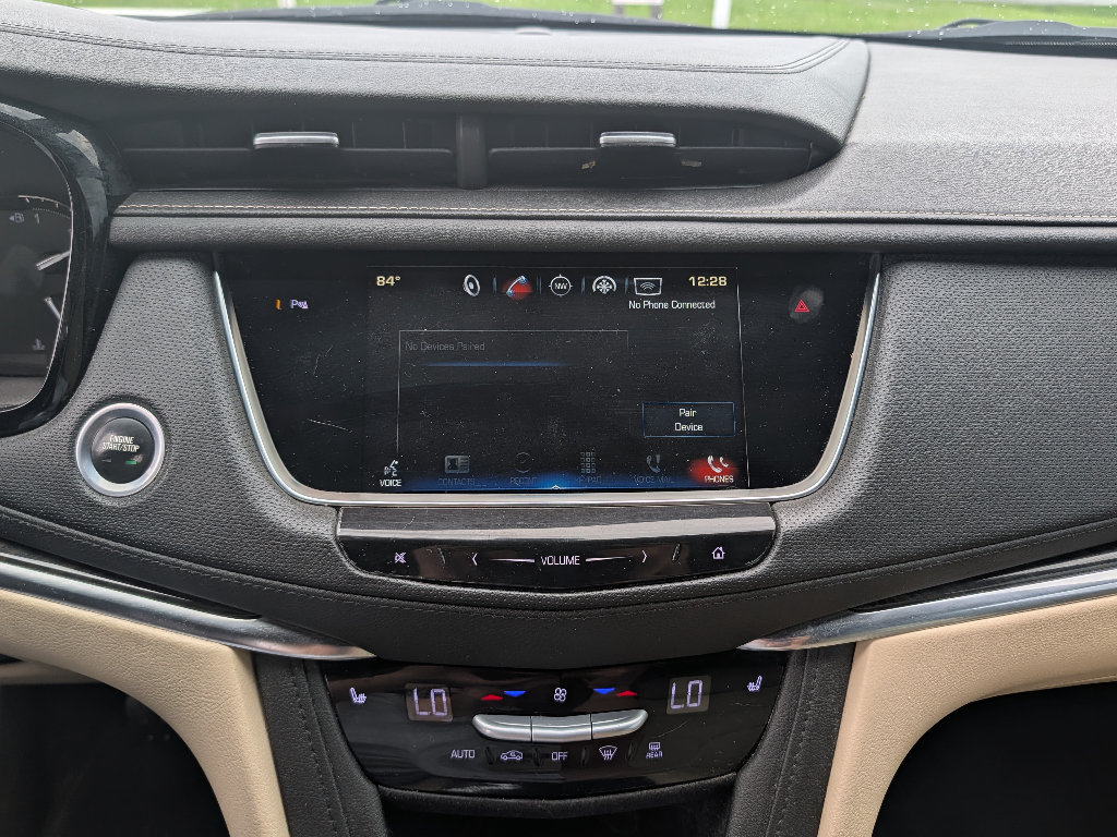 Used 2018 Cadillac XT5 AWD image 27