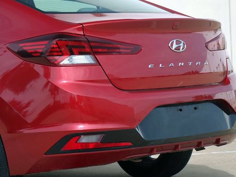 Used 2019 Hyundai Elantra Value Edition FWD image 32