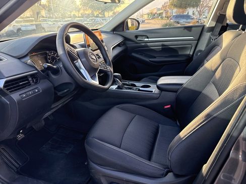 Certified 2022 Nissan Altima 2.5 SV image 7