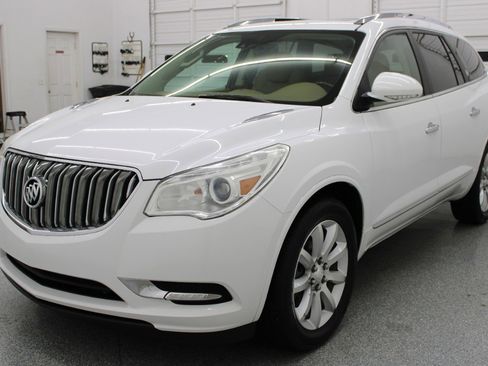 Used 2016 Buick Enclave Premium w/ Experience Buick Package FWD image 3