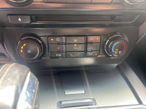 Used 2016 Ford F150 XLT w/ Equipment Group 302A Luxury AWD/4WD image 24