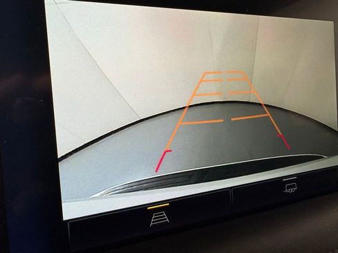 Used 2024 Chevrolet Suburban LT image 38