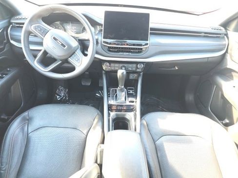 Used 2023 Jeep Compass Limited image 20