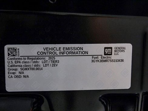 Certified 2025 Cadillac Optiq Luxury 1 image 25