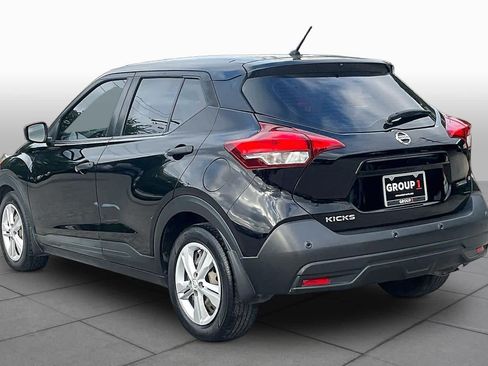 Used 2020 Nissan Kicks S FWD image 12