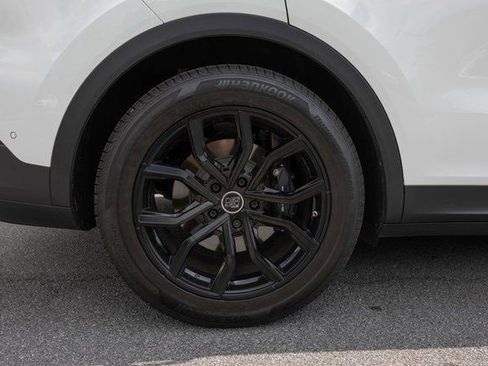 Used 2024 Porsche Cayenne image 10