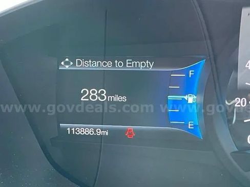 Used 2019 Ford Fusion SE FWD image 26
