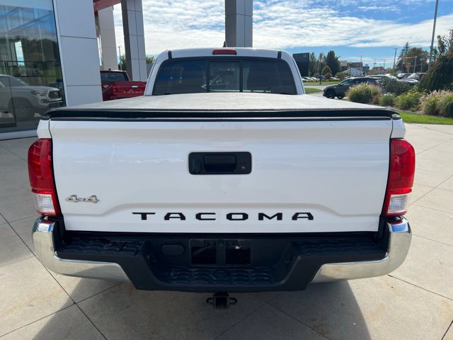 Used 2016 Toyota Tacoma SR5 AWD/4WD image 6