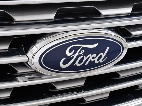 Used 2022 Ford Edge SEL w/ Convenience Package image 21