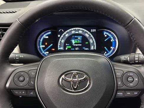 Used 2025 Toyota RAV4 XLE w/ Convenience Package AWD/4WD image 17