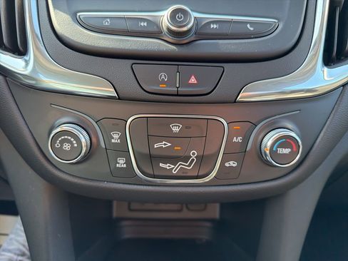 Used 2022 Chevrolet Equinox LT AWD/4WD image 34