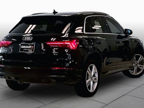 Used 2022 Audi Q3 2.0T Premium w/ Convenience Package AWD/4WD image 12