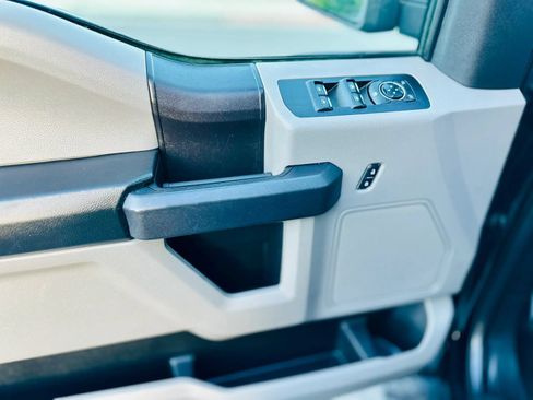 Used 2018 Ford F150 XL w/ Equipment Group 101A Mid AWD/4WD image 7