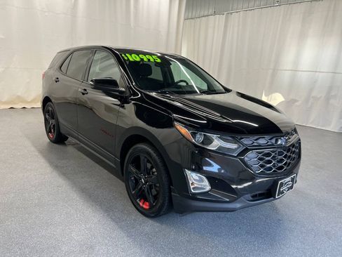 Used 2018 Chevrolet Equinox LT w/ Redline Edition AWD/4WD image 3