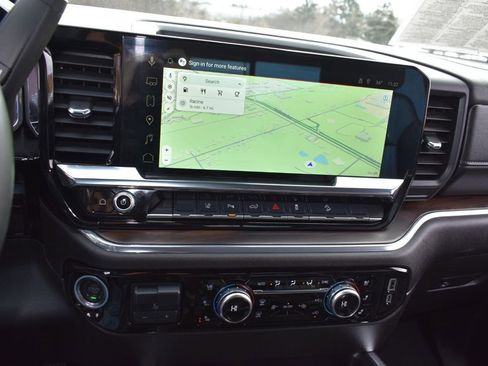 Used 2025 GMC Sierra 2500 SLT w/ SLT Premium Package image 22