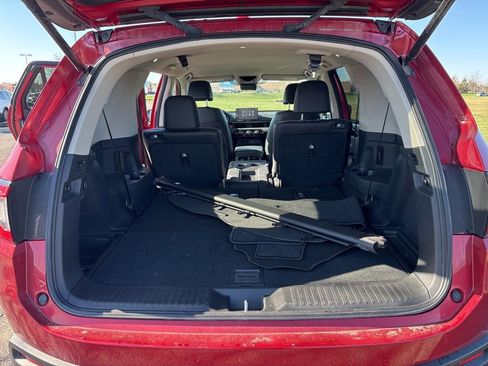 Used 2025 Honda Pilot EX-L image 11