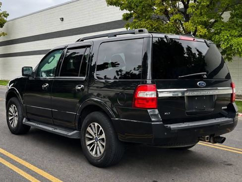 Used 2015 Ford Expedition XLT AWD/4WD image 3