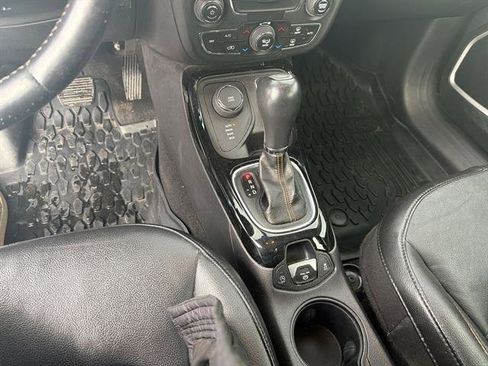 Used 2020 Jeep Compass Limited image 42