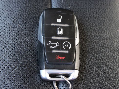 Used 2019 RAM 1500 Laramie image 44