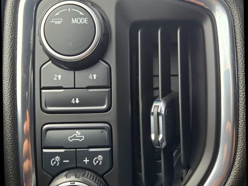 Used 2023 Chevrolet Silverado 3500 LT image 26