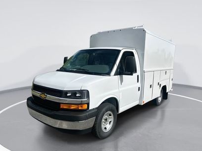 New 2026 Chevrolet Express 3500 w/ Power Convenience Package