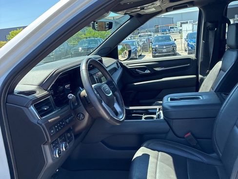 Used 2023 GMC Yukon XL Denali w/ Denali Reserve Package AWD/4WD image 20
