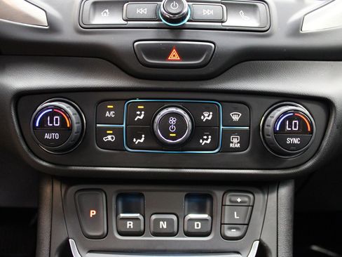 Used 2019 GMC Terrain SLE w/ Driver Convenience Package image 38