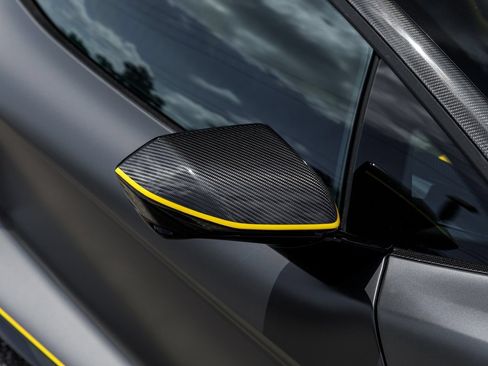 Used 2025 Lamborghini Revuelto AWD/4WD image 30