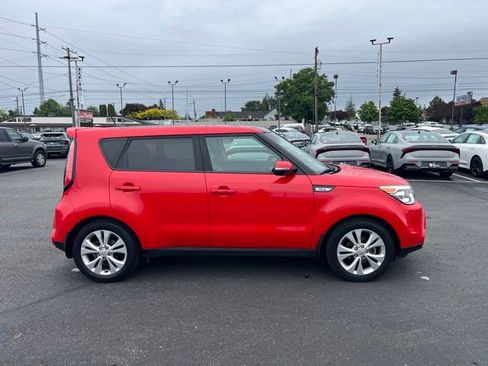 Used 2016 Kia Soul ! w/ Premium Package FWD image 6