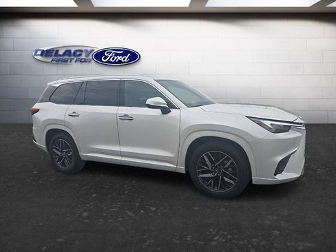 Used 2024 Lexus TX 350 AWD w/ Captains Chair Package image 10