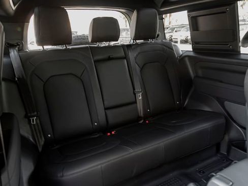 Used 2023 Land Rover Defender 110 75th Limited Edition image 25