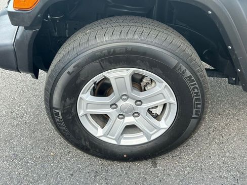 Certified 2022 Jeep Wrangler Unlimited Sport image 13