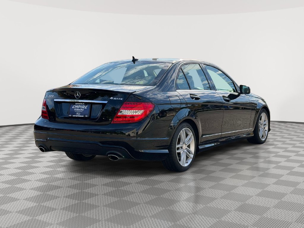 Used 2013 Mercedes-Benz C 300 4MATIC Sedan image 4