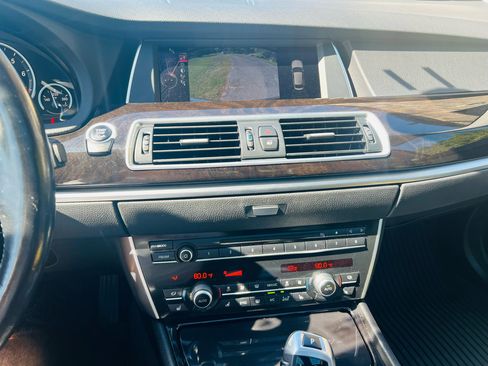 Used 2017 BMW 535i Gran Turismo xDrive image 28