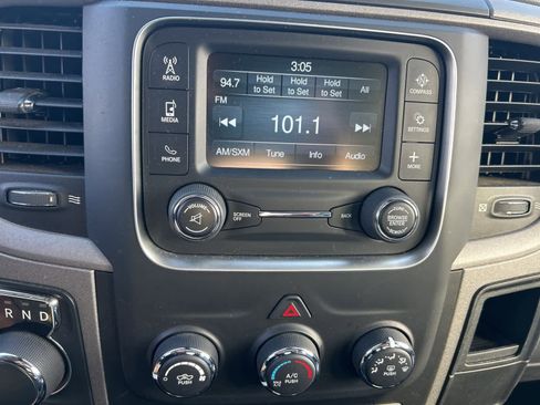 Used 2018 RAM 1500 Express image 35