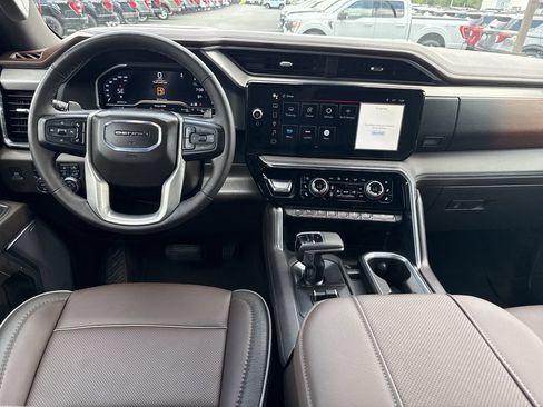 Used 2024 GMC Sierra 1500 Denali w/ Denali Reserve Package AWD/4WD image 21