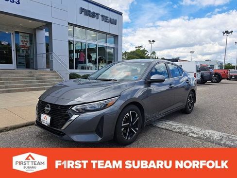 Used 2025 Nissan Sentra SV FWD image 1