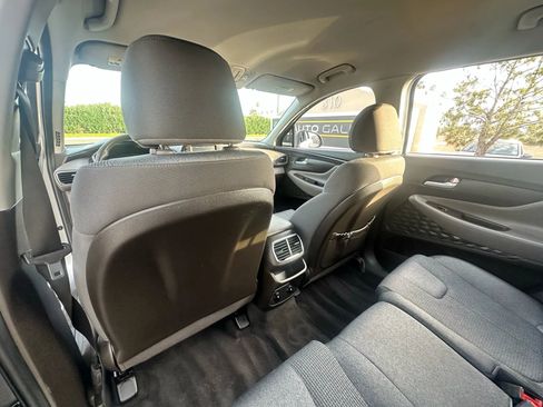 Used 2019 Hyundai Santa Fe SE AWD/4WD image 25