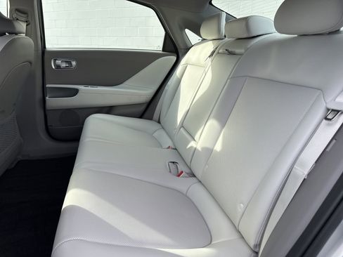 Used 2025 Hyundai Ioniq 6 Limited image 15