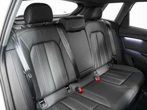 Used 2024 Audi Q4 e-tron Premium Plus w/ Premium Plus image 10